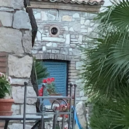 Azienda Agricola Bio Sanbonaventura Farm stay Passo di Mirabella